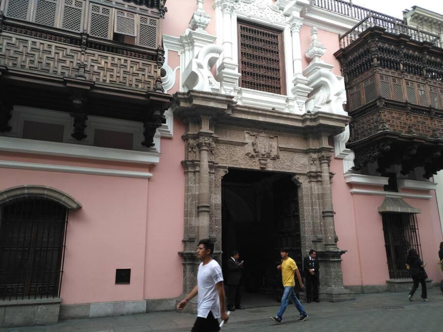 En Centro Historico De *